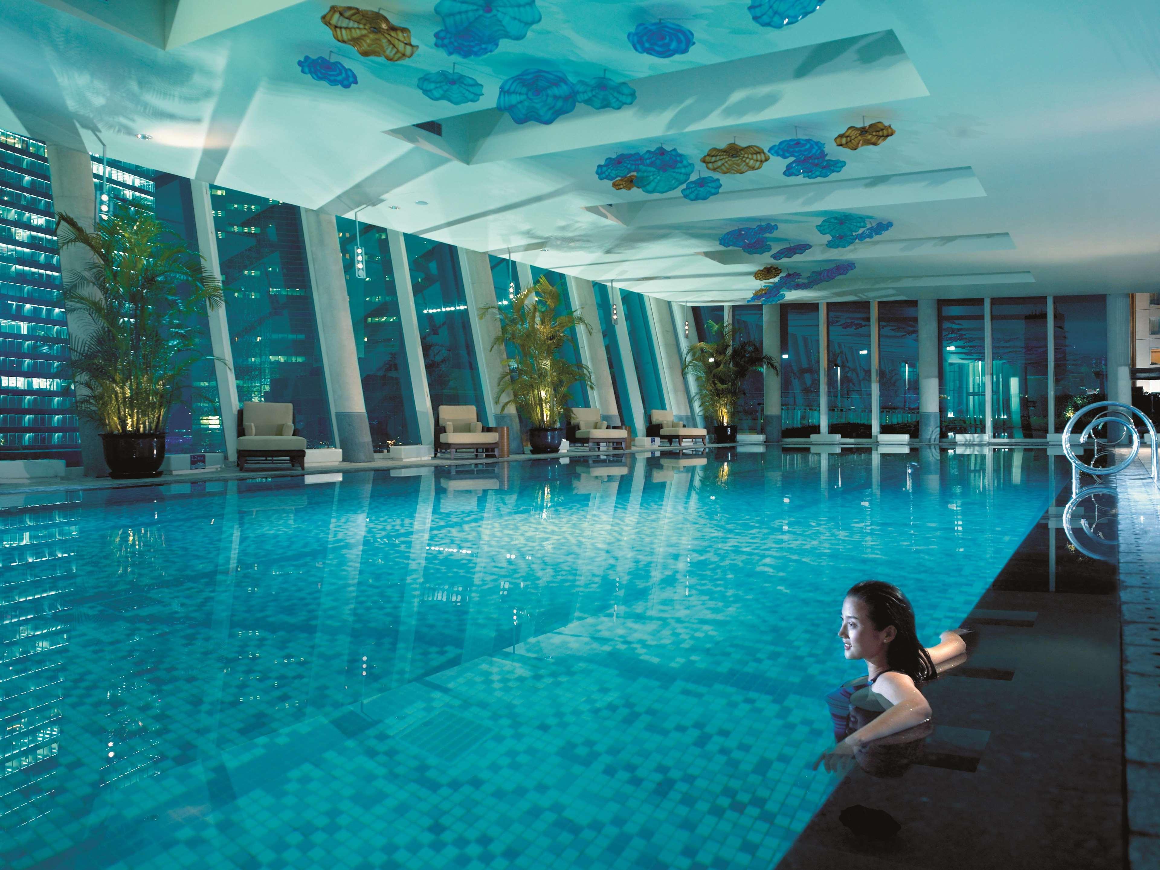 Отель Pudong Shangri-la, 5*